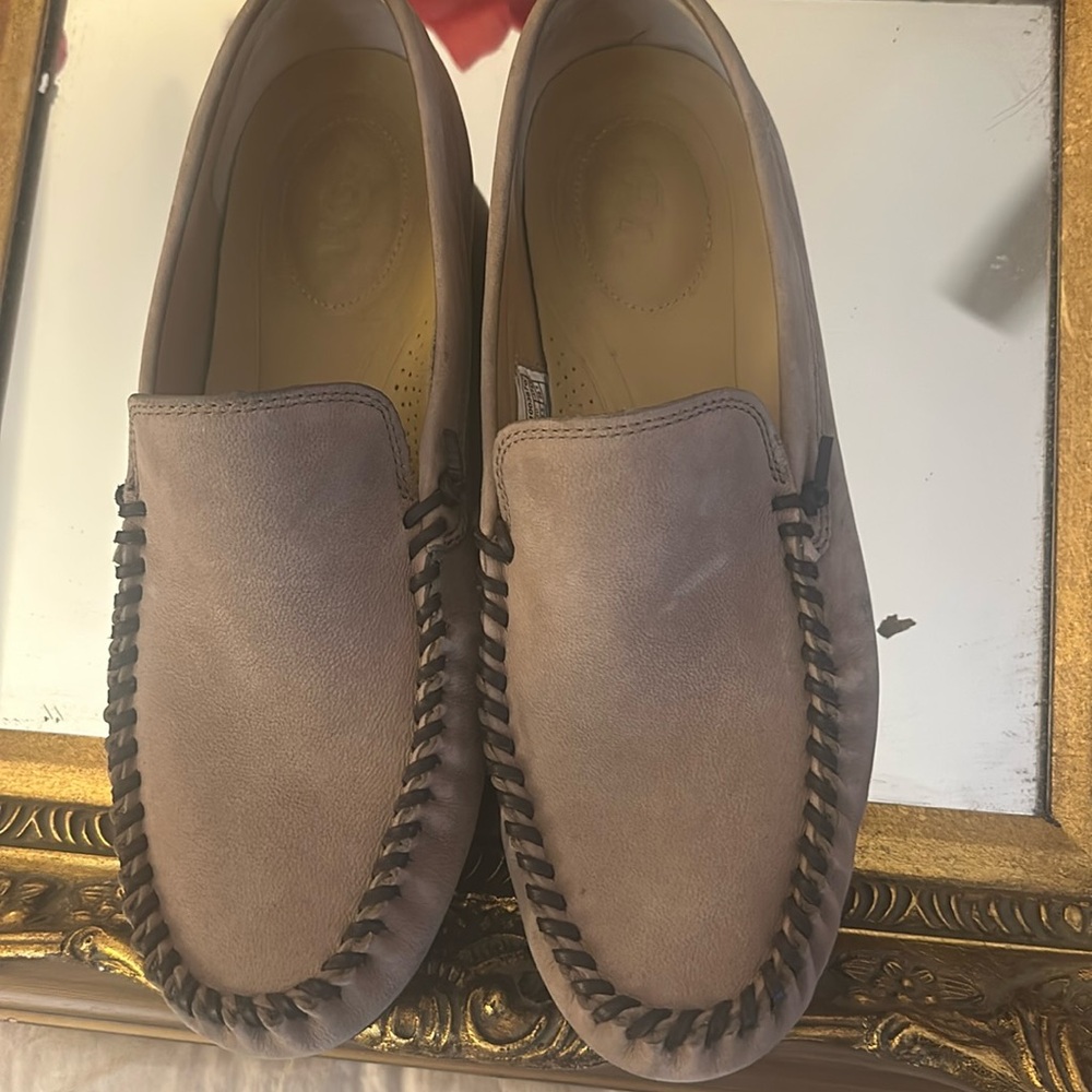 Ugg Australia tan braided leather suede slip on dress loafer